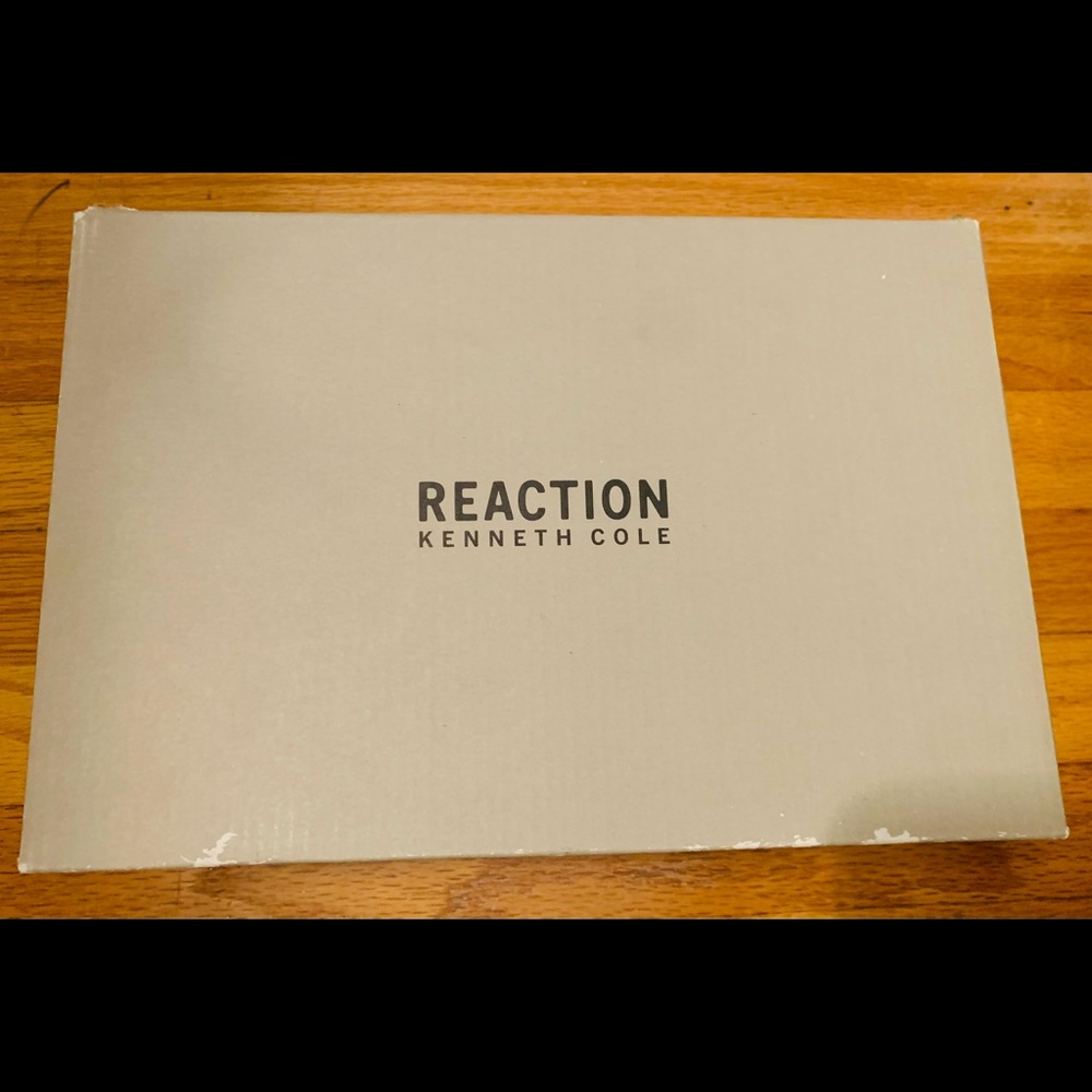 Reaction Kenneth Cole Black Heels